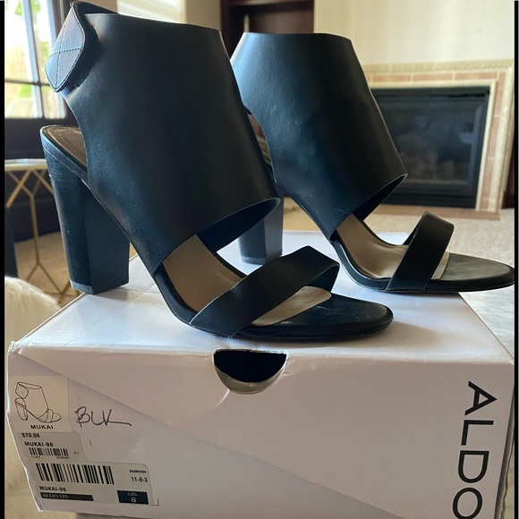 “Mukai” by Aldo - Picture 1 of 4